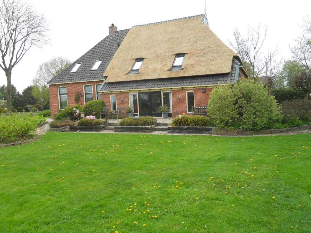 Bed and Breakfast Rêst en Romte Birdaard Exterior foto